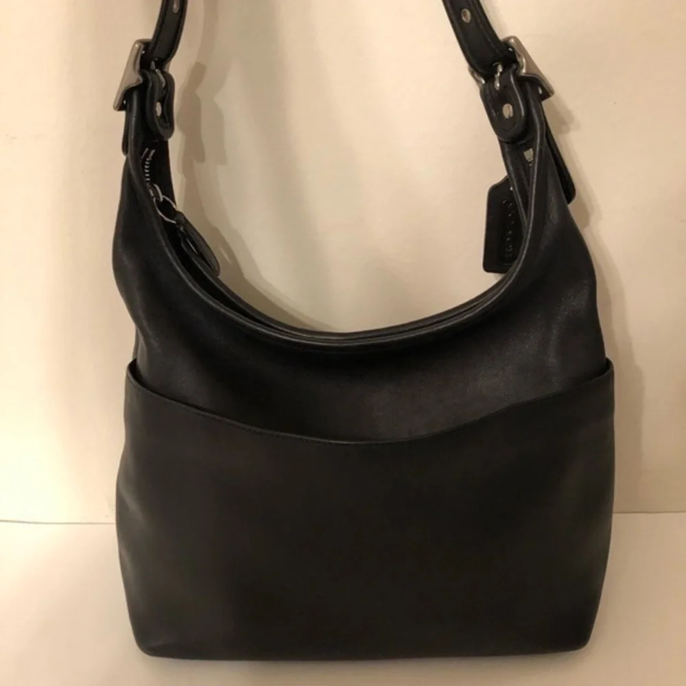 COACH Vintage black leather bag nickel hardware